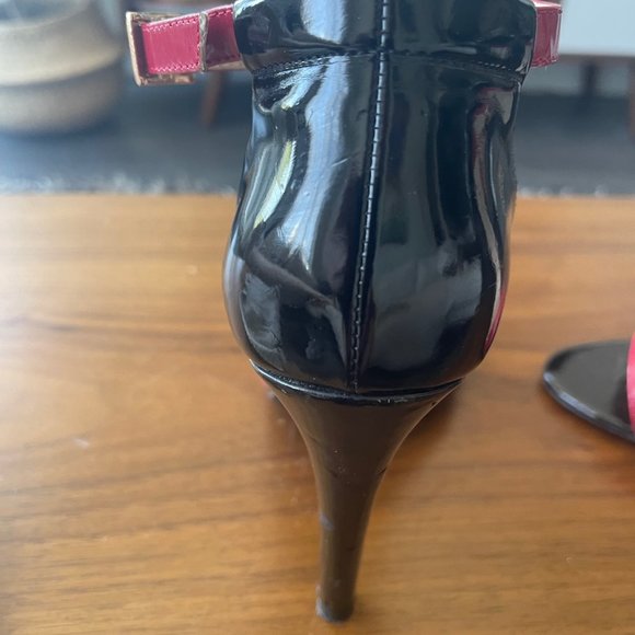 Black and red Stiletto heels - Picture 2 of 6